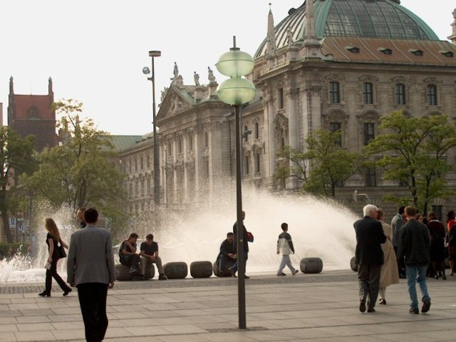 Karslplatz - Stachus 04